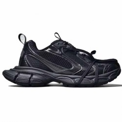  3XL Sneaker Triple Black