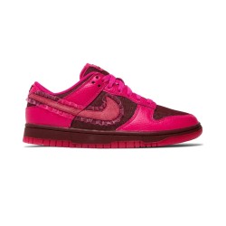 Dunk Low Valentine Day