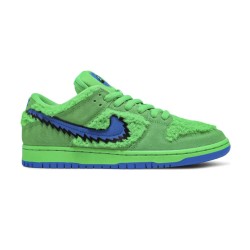 Grateful Dead x SB Dunk Low Bear Pack