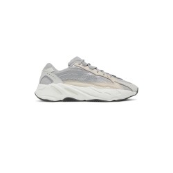 Yeezy 700 Cream